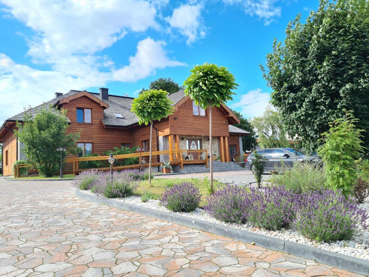 Gosciniec Ilzanka Bed & Breakfast ภายนอก รูปภาพ