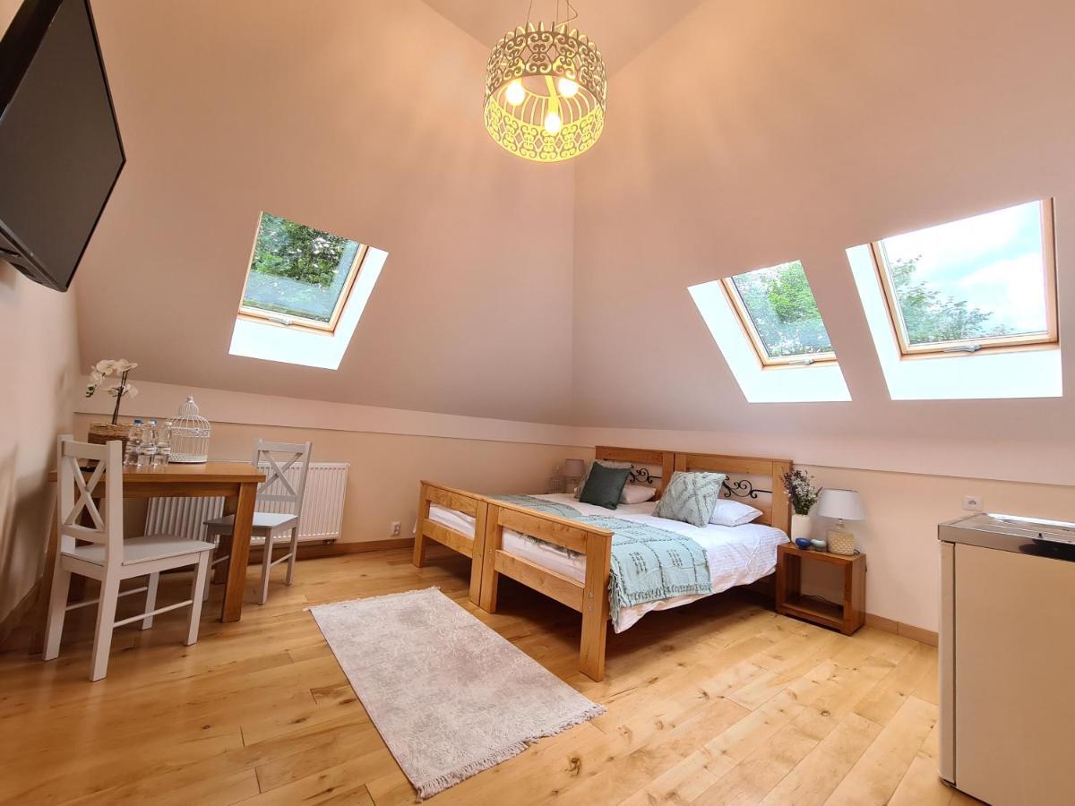 Gosciniec Ilzanka Bed & Breakfast ภายนอก รูปภาพ